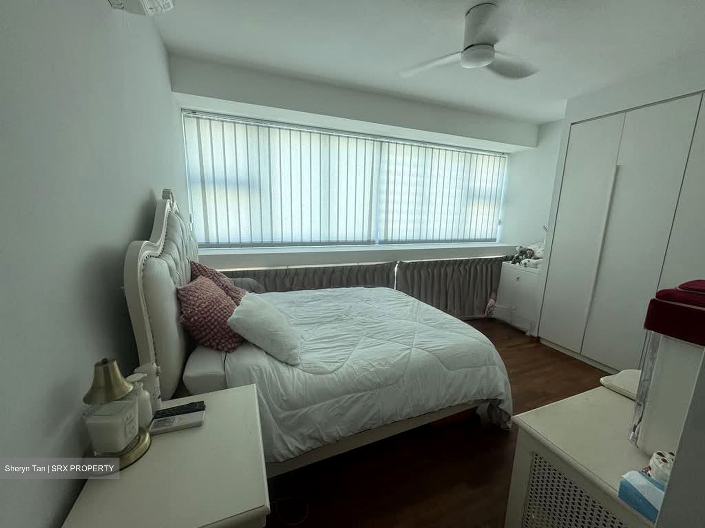 The Esparis (D18), Condominium #563510401